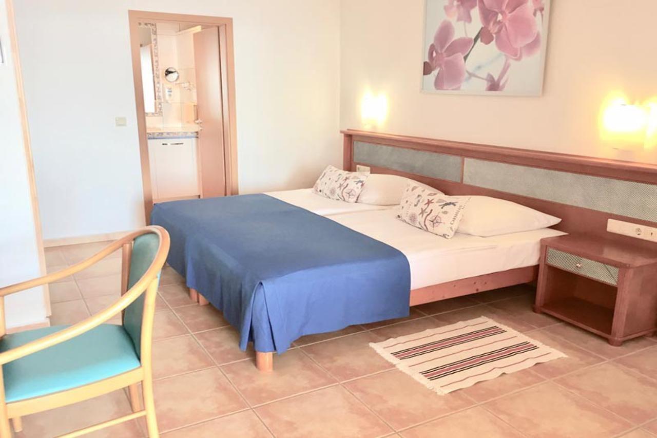 Suite Hotel Marina Playa Esquinzo Exterior photo